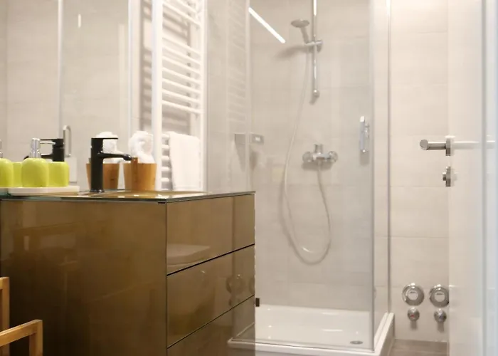 Welcome Clausen Apartamento *