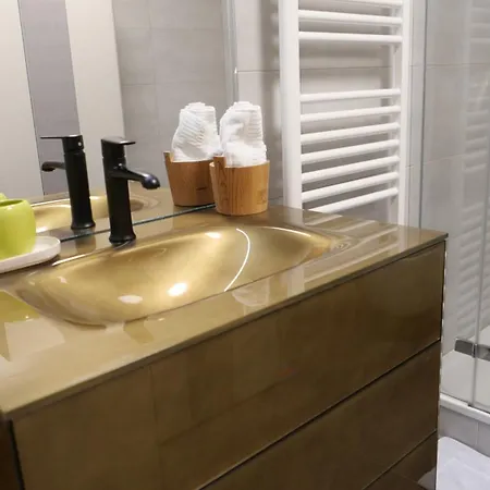 Welcome Clausen شقة *